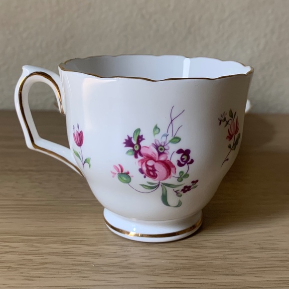 Crown Staffordshire Pink Floral Teacup Set - Picture 2 of 6